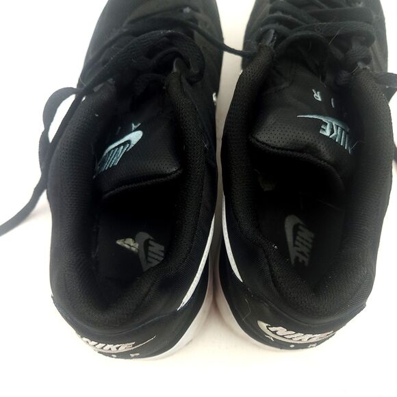 Nike Air Max Command Size 11 Black White 629993-032 Men\'s Sneakers Shoes Sizes